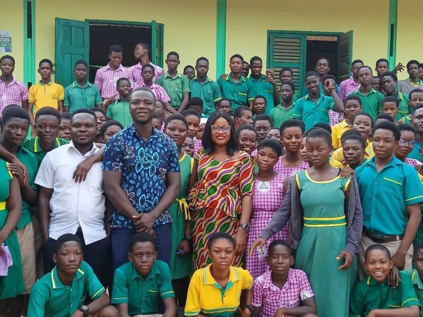 Gomoa East MCE Encourages BECE Candidates During School Visits
