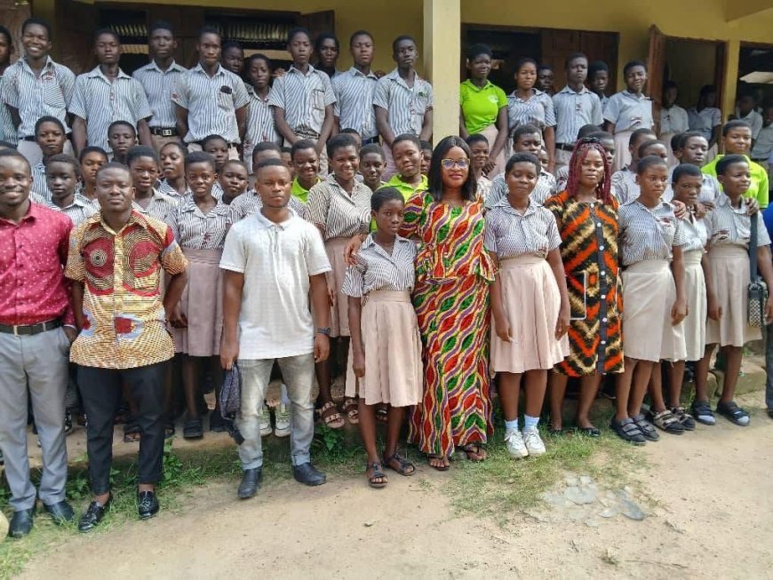 Gomoa East MCE Encourages BECE Candidates During School Visits