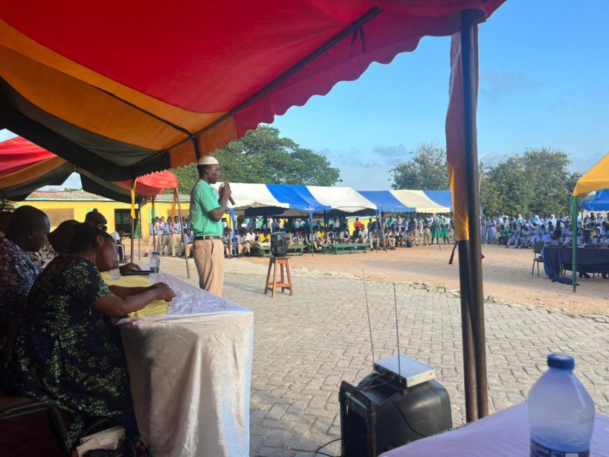 Dr. Emmanuel Appoh Mensah Hails Gender Unity at Potsin T.I Ahmadiyya Debate