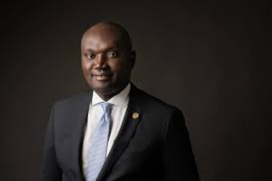 Abirem MP Charles Owiredu Breaks Down in Tears on Live TV While Mourning Late Akwatia MP Ernest Kumi